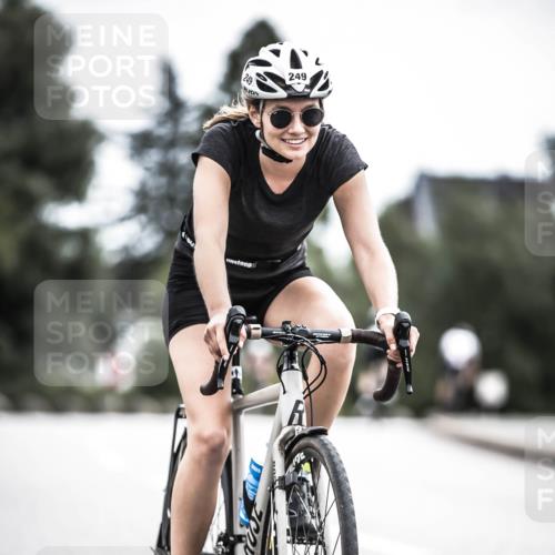21.06.2026 - 29. Vierlanden-Triathlon H.Heesch http://msf.ph/oto/9908630 21.06.2026 11:52:03 Radfahren 249, 717, 755 meine-sportfotos.de