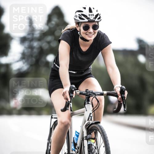 21.06.2026 - 29. Vierlanden-Triathlon H.Heesch http://msf.ph/oto/9908636 21.06.2026 11:52:03 Radfahren 249, 717, 755 meine-sportfotos.de