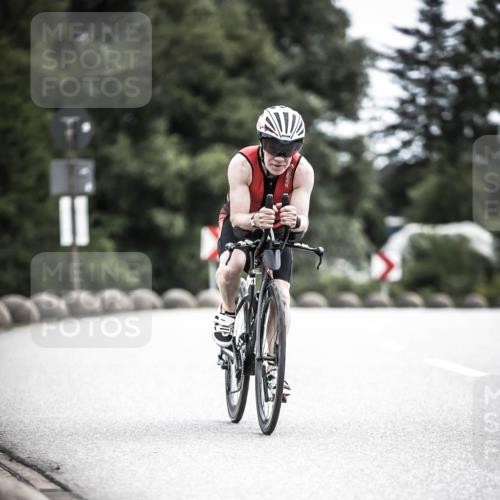 21.06.2026 - 29. Vierlanden-Triathlon H.Heesch http://msf.ph/oto/9908645 21.06.2026 11:52:10 Radfahren 805, 810 meine-sportfotos.de