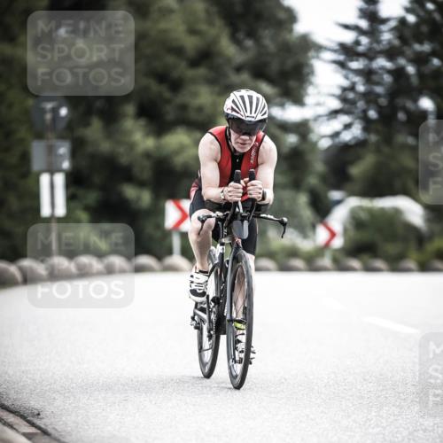 21.06.2026 - 29. Vierlanden-Triathlon H.Heesch http://msf.ph/oto/9908648 21.06.2026 11:52:10 Radfahren 805, 810 meine-sportfotos.de