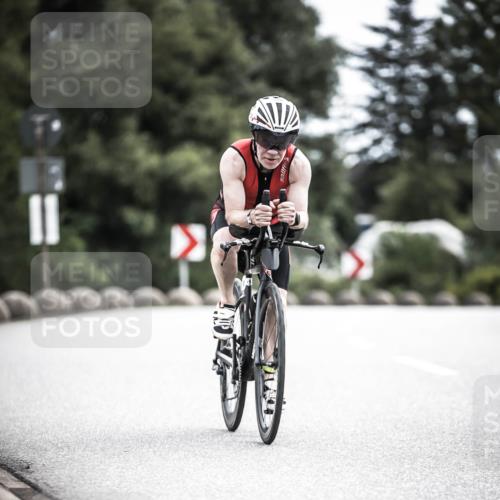 21.06.2026 - 29. Vierlanden-Triathlon H.Heesch http://msf.ph/oto/9908651 21.06.2026 11:52:10 Radfahren 805, 810 meine-sportfotos.de