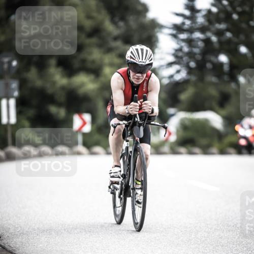 21.06.2026 - 29. Vierlanden-Triathlon H.Heesch http://msf.ph/oto/9908657 21.06.2026 11:52:10 Radfahren 805, 810 meine-sportfotos.de