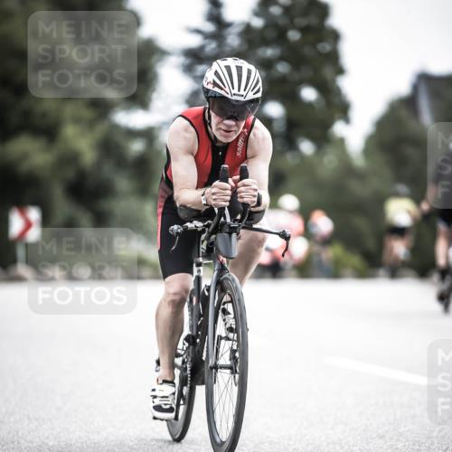 21.06.2026 - 29. Vierlanden-Triathlon H.Heesch http://msf.ph/oto/9908674 21.06.2026 11:52:11 Radfahren 805, 810 meine-sportfotos.de