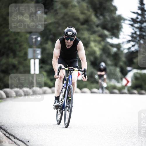 21.06.2026 - 29. Vierlanden-Triathlon H.Heesch http://msf.ph/oto/9908748 21.06.2026 11:52:23 Radfahren 628, 731, 763, 896 meine-sportfotos.de