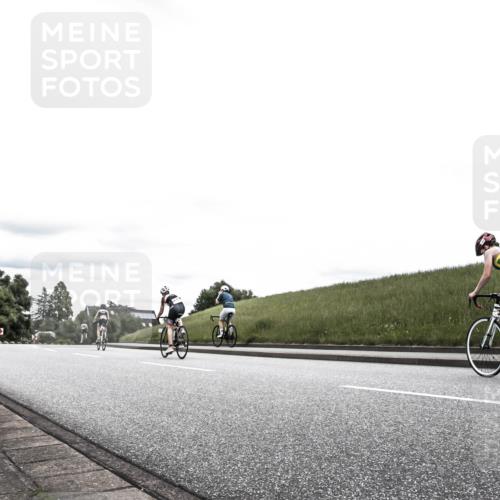 21.06.2026 - 29. Vierlanden-Triathlon H.Heesch http://msf.ph/oto/9908754 21.06.2026 14:46:33 Radfahren  meine-sportfotos.de