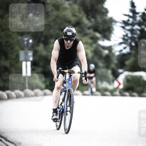 21.06.2026 - 29. Vierlanden-Triathlon H.Heesch http://msf.ph/oto/9908755 21.06.2026 11:52:23 Radfahren 628, 731, 763, 896 meine-sportfotos.de