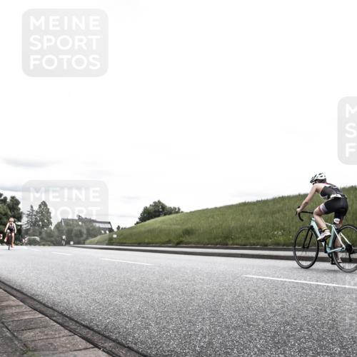 21.06.2026 - 29. Vierlanden-Triathlon H.Heesch http://msf.ph/oto/9908770 21.06.2026 14:47:09 Radfahren 1270, 1277 meine-sportfotos.de