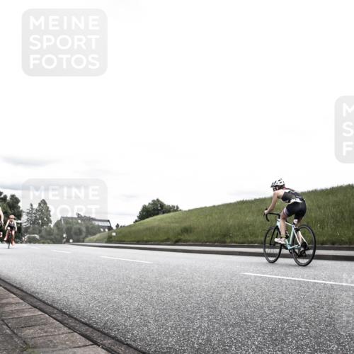 21.06.2026 - 29. Vierlanden-Triathlon H.Heesch http://msf.ph/oto/9908776 21.06.2026 14:47:09 Radfahren 1270, 1277 meine-sportfotos.de