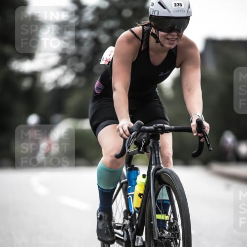 21.06.2026 - 29. Vierlanden-Triathlon H.Heesch http://msf.ph/oto/9908777 21.06.2026 09:26:11 Radfahren 51, 160, 235, 260 meine-sportfotos.de