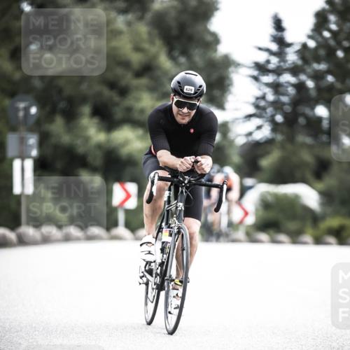 21.06.2026 - 29. Vierlanden-Triathlon H.Heesch http://msf.ph/oto/9908800 21.06.2026 11:52:27 Radfahren 628, 687, 718, 731, 896 meine-sportfotos.de