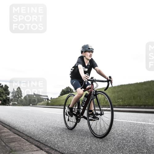 21.06.2026 - 29. Vierlanden-Triathlon H.Heesch http://msf.ph/oto/9908819 21.06.2026 14:48:54 Radfahren 1271 meine-sportfotos.de