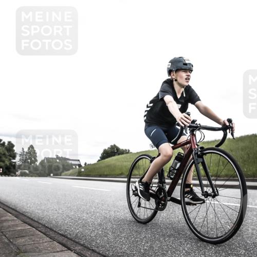 21.06.2026 - 29. Vierlanden-Triathlon H.Heesch http://msf.ph/oto/9908822 21.06.2026 14:48:54 Radfahren 1271 meine-sportfotos.de