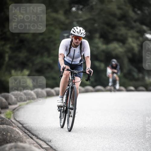 21.06.2026 - 29. Vierlanden-Triathlon H.Heesch http://msf.ph/oto/9908823 21.06.2026 09:26:21 Radfahren 55, 78, 106, 269 meine-sportfotos.de