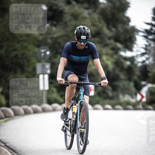 21.06.2026 - 29. Vierlanden-Triathlon H.Heesch http://msf.ph/oto/9908849 21.06.2026 11:52:32 Radfahren 687, 718, 896 meine-sportfotos.de
