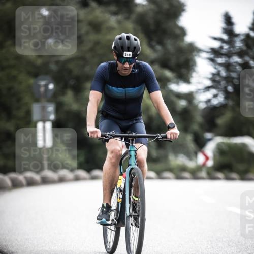 21.06.2026 - 29. Vierlanden-Triathlon H.Heesch http://msf.ph/oto/9908856 21.06.2026 11:52:32 Radfahren 687, 718, 896 meine-sportfotos.de