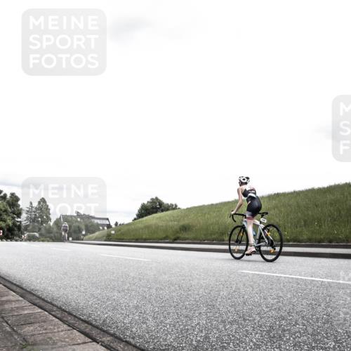 21.06.2026 - 29. Vierlanden-Triathlon H.Heesch http://msf.ph/oto/9908858 21.06.2026 14:50:21 Radfahren  meine-sportfotos.de
