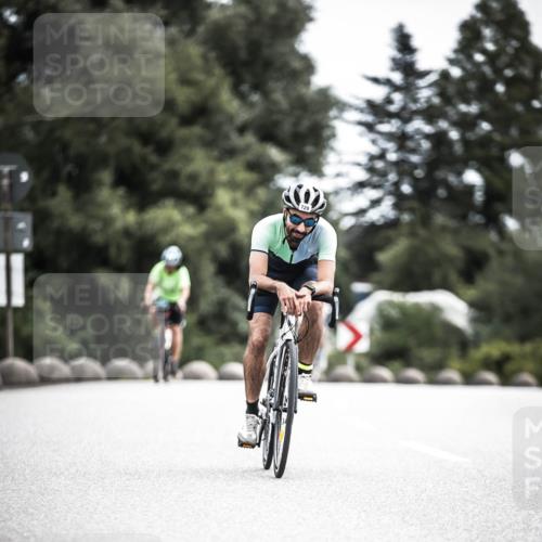 21.06.2026 - 29. Vierlanden-Triathlon H.Heesch http://msf.ph/oto/9908885 21.06.2026 11:52:49 Radfahren 256, 639, 729, 758, 796 meine-sportfotos.de