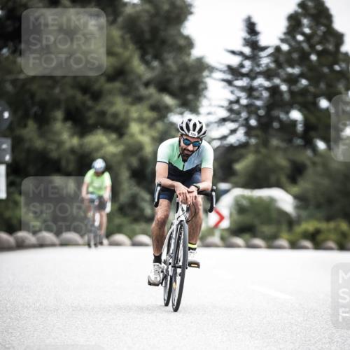 21.06.2026 - 29. Vierlanden-Triathlon H.Heesch http://msf.ph/oto/9908888 21.06.2026 11:52:49 Radfahren 256, 639, 729, 758, 796 meine-sportfotos.de