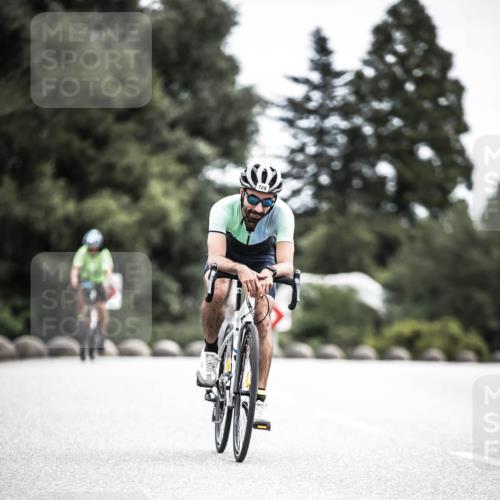 21.06.2026 - 29. Vierlanden-Triathlon H.Heesch http://msf.ph/oto/9908895 21.06.2026 11:52:49 Radfahren 256, 639, 729, 758, 796 meine-sportfotos.de
