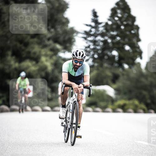 21.06.2026 - 29. Vierlanden-Triathlon H.Heesch http://msf.ph/oto/9908898 21.06.2026 11:52:49 Radfahren 256, 639, 729, 758, 796 meine-sportfotos.de