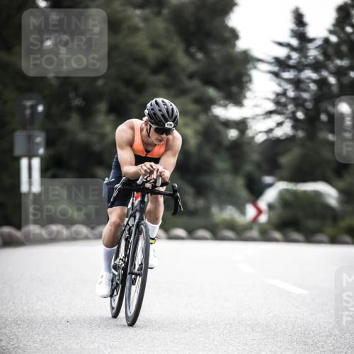 21.06.2026 - 29. Vierlanden-Triathlon H.Heesch http://msf.ph/oto/9908905 21.06.2026 09:26:27 Radfahren 55, 78, 106 meine-sportfotos.de