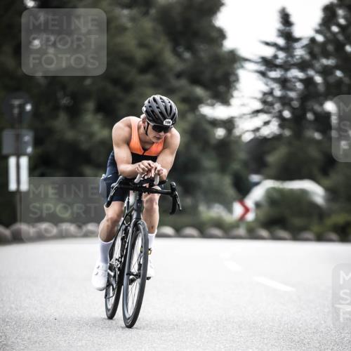 21.06.2026 - 29. Vierlanden-Triathlon H.Heesch http://msf.ph/oto/9908908 21.06.2026 09:26:27 Radfahren 55, 78, 106 meine-sportfotos.de