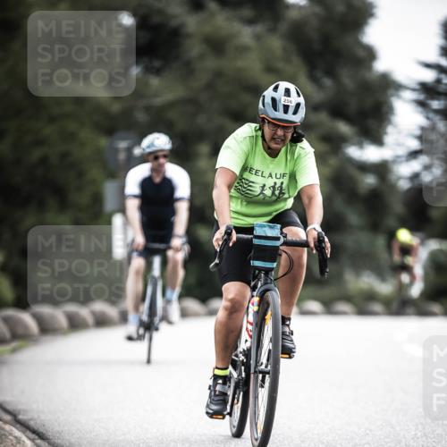 21.06.2026 - 29. Vierlanden-Triathlon H.Heesch http://msf.ph/oto/9908927 21.06.2026 11:52:53 Radfahren 256, 729, 758, 760, 796, 802 meine-sportfotos.de