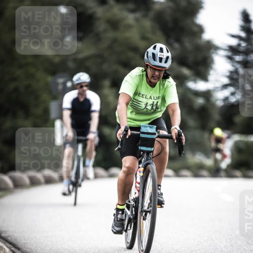 21.06.2026 - 29. Vierlanden-Triathlon H.Heesch http://msf.ph/oto/9908930 21.06.2026 11:52:53 Radfahren 256, 729, 758, 760, 796, 802 meine-sportfotos.de