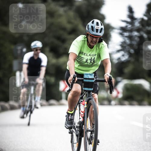 21.06.2026 - 29. Vierlanden-Triathlon H.Heesch http://msf.ph/oto/9908942 21.06.2026 11:52:53 Radfahren 256, 729, 758, 760, 796, 802 meine-sportfotos.de