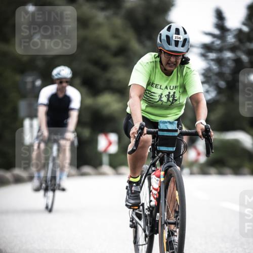 21.06.2026 - 29. Vierlanden-Triathlon H.Heesch http://msf.ph/oto/9908948 21.06.2026 11:52:53 Radfahren 256, 729, 758, 760, 796, 802 meine-sportfotos.de
