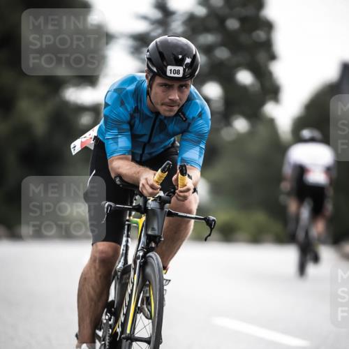 21.06.2026 - 29. Vierlanden-Triathlon H.Heesch http://msf.ph/oto/9908962 21.06.2026 09:26:51 Radfahren 90, 108, 230 meine-sportfotos.de