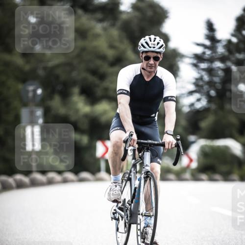 21.06.2026 - 29. Vierlanden-Triathlon H.Heesch http://msf.ph/oto/9908969 21.06.2026 11:52:54 Radfahren 256, 758, 760, 796, 802 meine-sportfotos.de