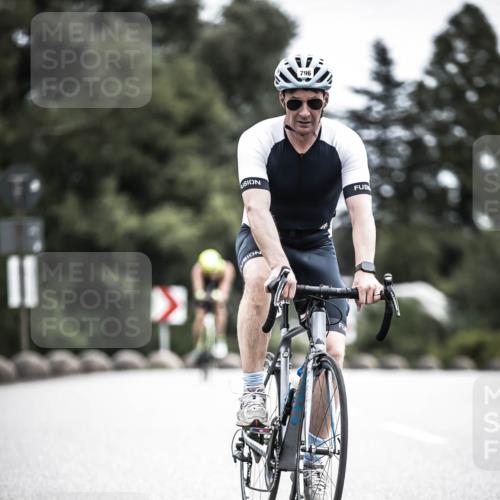 21.06.2026 - 29. Vierlanden-Triathlon H.Heesch http://msf.ph/oto/9908978 21.06.2026 11:52:55 Radfahren 256, 758, 760, 796, 802 meine-sportfotos.de