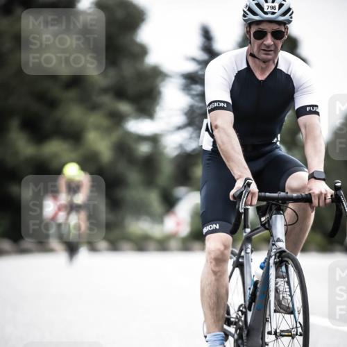 21.06.2026 - 29. Vierlanden-Triathlon H.Heesch http://msf.ph/oto/9908994 21.06.2026 11:52:55 Radfahren 256, 758, 760, 796, 802 meine-sportfotos.de