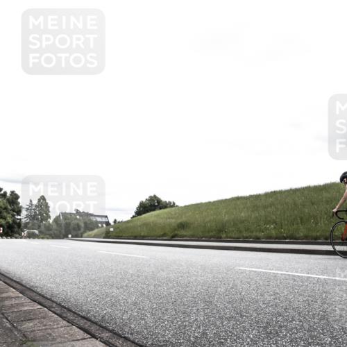 21.06.2026 - 29. Vierlanden-Triathlon H.Heesch http://msf.ph/oto/9908996 21.06.2026 14:52:59 Radfahren  meine-sportfotos.de