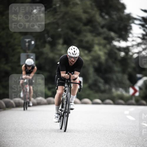 21.06.2026 - 29. Vierlanden-Triathlon H.Heesch http://msf.ph/oto/9909010 21.06.2026 09:27:07 Radfahren 75, 84, 169, 198 meine-sportfotos.de