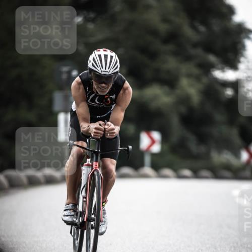 21.06.2026 - 29. Vierlanden-Triathlon H.Heesch http://msf.ph/oto/9909030 21.06.2026 09:27:09 Radfahren 27, 84, 169, 198 meine-sportfotos.de