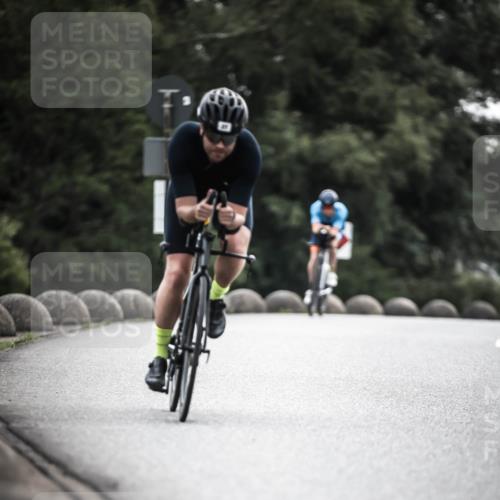 21.06.2026 - 29. Vierlanden-Triathlon H.Heesch http://msf.ph/oto/9909058 21.06.2026 09:27:16 Radfahren 27, 43, 56, 103, 139, 179, 198 meine-sportfotos.de