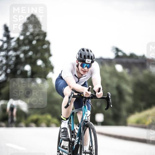 21.06.2026 - 29. Vierlanden-Triathlon H.Heesch http://msf.ph/oto/9909093 21.06.2026 11:53:21 Radfahren 265, 707, 747, 772 meine-sportfotos.de