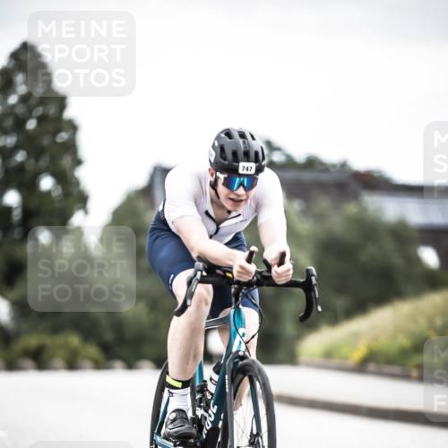 21.06.2026 - 29. Vierlanden-Triathlon H.Heesch http://msf.ph/oto/9909099 21.06.2026 11:53:21 Radfahren 265, 707, 747, 772 meine-sportfotos.de