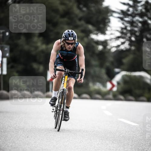 21.06.2026 - 29. Vierlanden-Triathlon H.Heesch http://msf.ph/oto/9909109 21.06.2026 09:27:22 Radfahren 43, 56, 69, 86, 103, 130, 139, 157, 179 meine-sportfotos.de