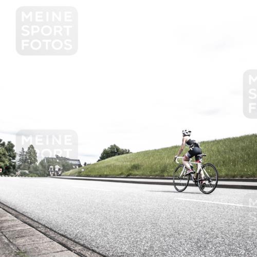 21.06.2026 - 29. Vierlanden-Triathlon H.Heesch http://msf.ph/oto/9909110 21.06.2026 14:54:44 Radfahren  meine-sportfotos.de