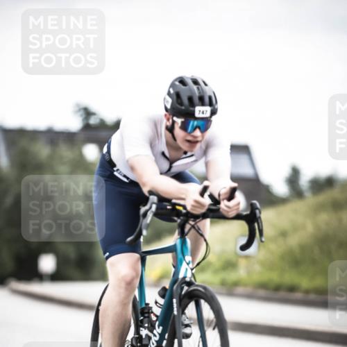 21.06.2026 - 29. Vierlanden-Triathlon H.Heesch http://msf.ph/oto/9909111 21.06.2026 11:53:21 Radfahren 265, 707, 747, 772 meine-sportfotos.de