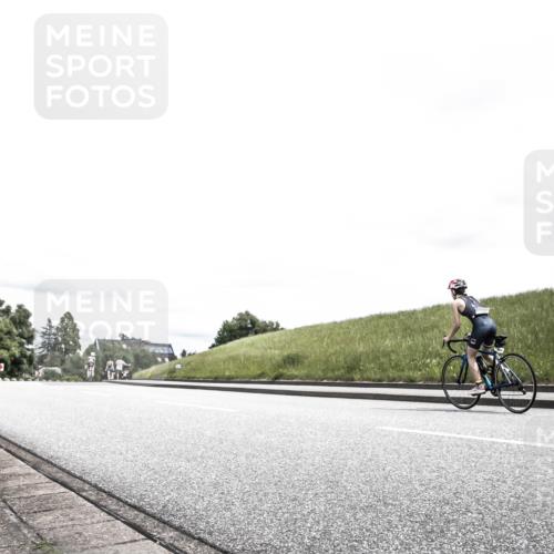 21.06.2026 - 29. Vierlanden-Triathlon H.Heesch http://msf.ph/oto/9909120 21.06.2026 14:54:49 Radfahren  meine-sportfotos.de