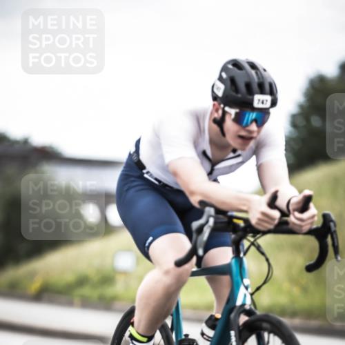 21.06.2026 - 29. Vierlanden-Triathlon H.Heesch http://msf.ph/oto/9909122 21.06.2026 11:53:21 Radfahren 265, 707, 747, 772 meine-sportfotos.de