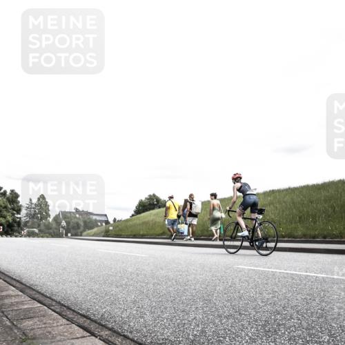 21.06.2026 - 29. Vierlanden-Triathlon H.Heesch http://msf.ph/oto/9909150 21.06.2026 14:55:39 Radfahren  meine-sportfotos.de