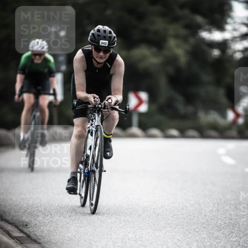 21.06.2026 - 29. Vierlanden-Triathlon H.Heesch http://msf.ph/oto/9909155 21.06.2026 09:27:42 Radfahren 135, 243, 259 meine-sportfotos.de
