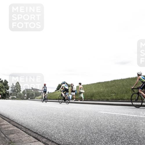 21.06.2026 - 29. Vierlanden-Triathlon H.Heesch http://msf.ph/oto/9909156 21.06.2026 14:55:41 Radfahren  meine-sportfotos.de