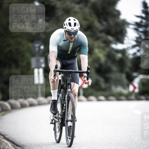 21.06.2026 - 29. Vierlanden-Triathlon H.Heesch http://msf.ph/oto/9909160 21.06.2026 11:53:28 Radfahren 707, 779, 783, 821 meine-sportfotos.de
