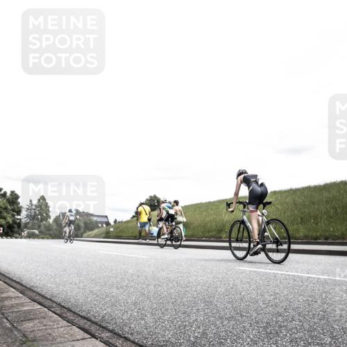 21.06.2026 - 29. Vierlanden-Triathlon H.Heesch http://msf.ph/oto/9909174 21.06.2026 14:55:42 Radfahren  meine-sportfotos.de